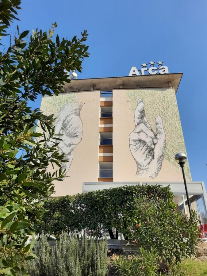 Lh Hotel Arca Street Art Spoleto Kültér fotó